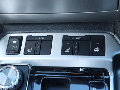 2018 Toyota LAND CRUISER 200 — миниатюра 26