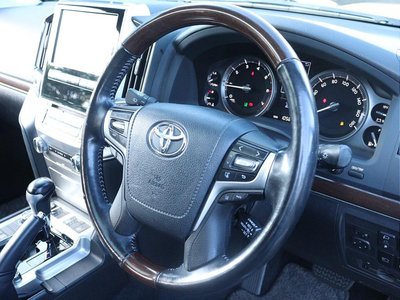 2018 Toyota LAND CRUISER 200 — миниатюра 13