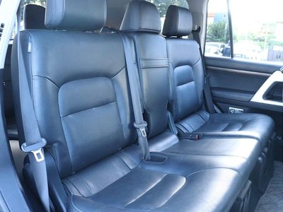 صورة 9 لـ 2018 Toyota LAND CRUISER 200