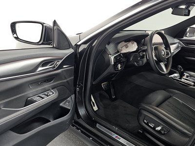 BMW 6 SERIES GT - 10