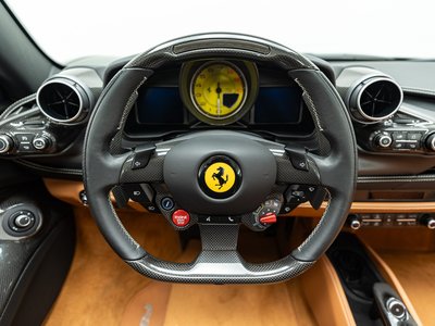صورة 14 لـ 2022 Ferrari F8 SPIDER
