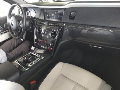 ROLLS-ROYCE CULLINAN - 3