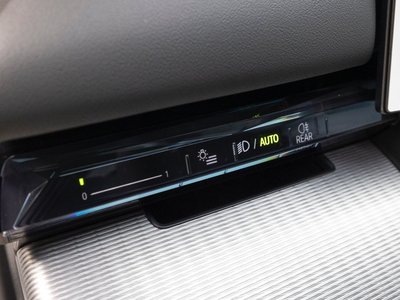 2025 BMW 5 SERIES — миниатюра 13