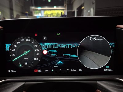 صورة 8 لـ 2023 Genesis G90 (RS4)