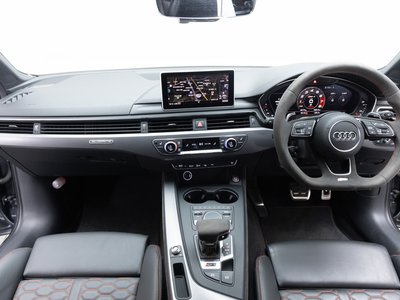 2019 AUDI RS4 AVANT thumbnail 2