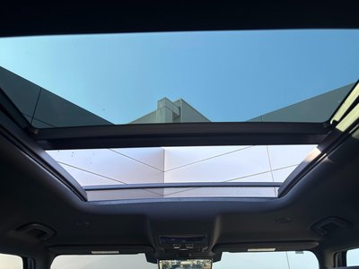 LAND ROVER DEFENDER - 3