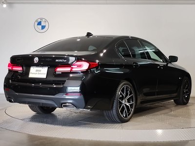 BMW 5 SERIES - 8