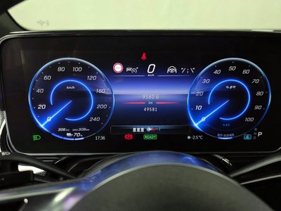 MERCEDES-BENZ EQE - 8