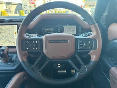 LAND ROVER DEFENDER - 6