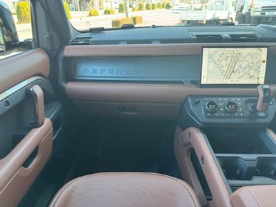 LAND ROVER DEFENDER - 5