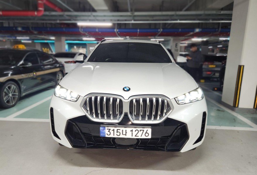BMW X6 - View 1