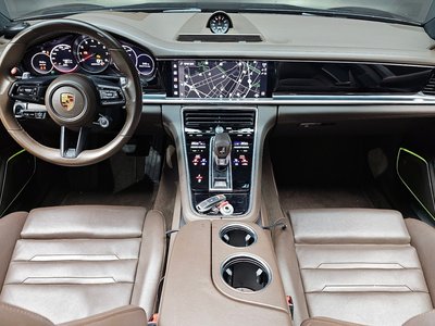 PORSCHE PANAMERA - 5