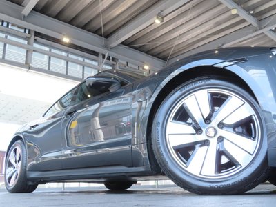 2023 Porsche TAYCAN — миниатюра 17