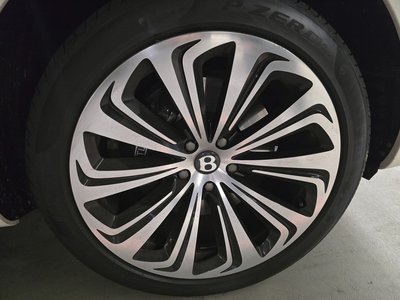 صورة 6 لـ 2024 Bentley BENTAYGA