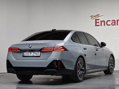 BMW 5 SERIES - 4