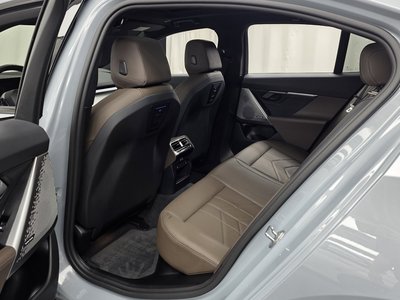 2024 BMW 5 SERIES 缩略图 16
