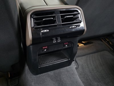 2024 BMW 5 SERIES 缩略图 25