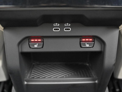 2025 BMW 5 SERIES 缩略图 16
