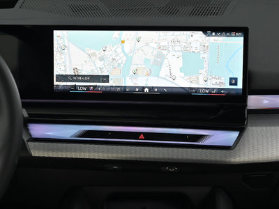 2025 BMW 5 SERIES 缩略图 14