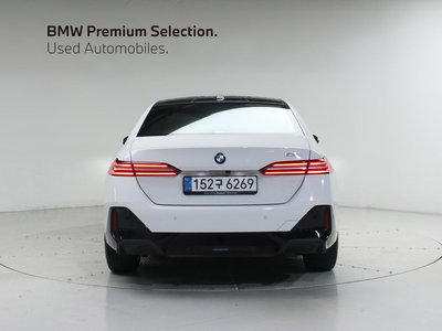 BMW 5 SERIES - 2