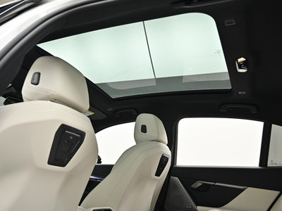 2025 BMW 5 SERIES 缩略图 19
