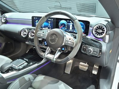 صورة 2 لـ 2020 Mercedes-BENZ CLA