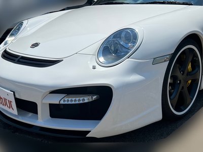PORSCHE 911 - 9