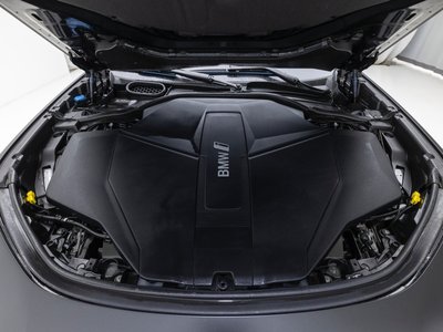 BMW I7 - 7
