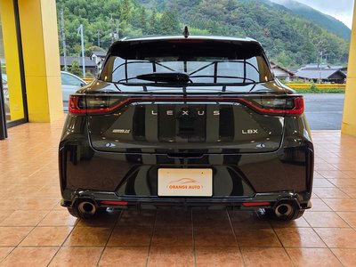 LEXUS LBX - 6