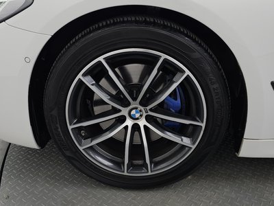 BMW 5 SERIES - 6