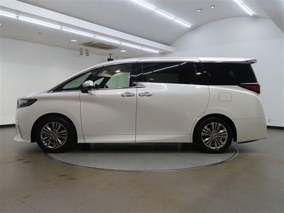 2023 Toyota ALPHARD photo 7