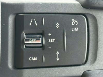 صورة مصغرة 35 لـ 2023 LAND Rover DEFENDER