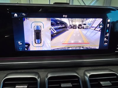 MERCEDES-BENZ GLS - 7