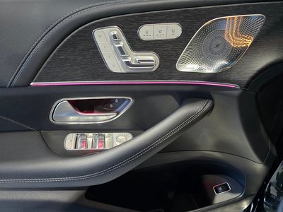 MERCEDES-BENZ GLS - 10