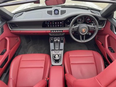 PORSCHE 911 CABRIOLET - 2