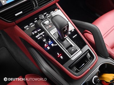 صورة 9 لـ 2023 Porsche CAYENNE