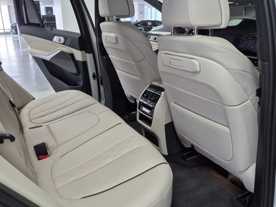 2025 BMW X5 — миниатюра 12