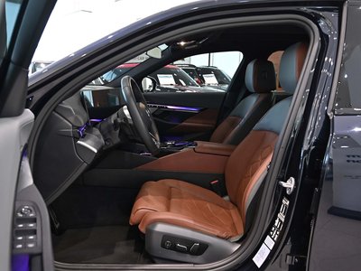 2024 BMW 5 SERIES — миниатюра 12