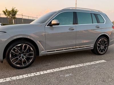 2023 BMW X7 照片 2