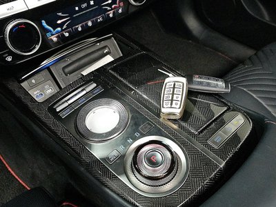 GENESIS G80 (RG3) - 9