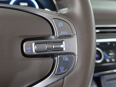 2023 Genesis GV80 thumbnail 23