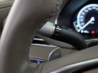 2023 Genesis GV80 thumbnail 30