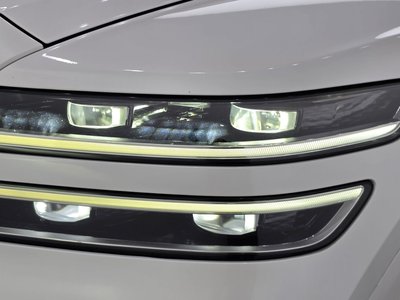 2023 Genesis GV80 photo 9