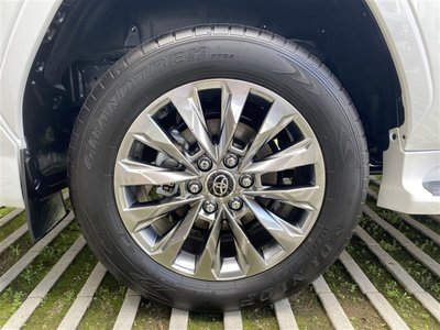 2026 Toyota LAND CRUISER 300 — миниатюра 36