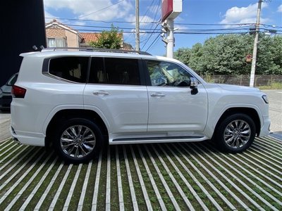 2026 Toyota LAND CRUISER 300 — миниатюра 34