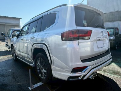 2023 Toyota LAND CRUISER 300 — миниатюра 11