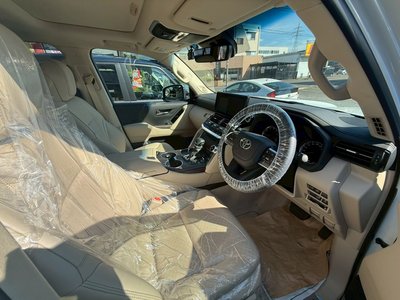 2023 Toyota LAND CRUISER 300 — миниатюра 27