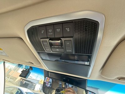 2023 Toyota LAND CRUISER 300 — миниатюра 37