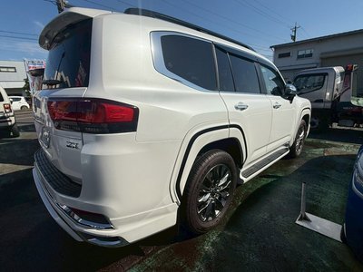 2023 Toyota LAND CRUISER 300 — фото 10