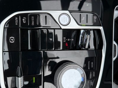 2025 BMW X5 thumbnail 14